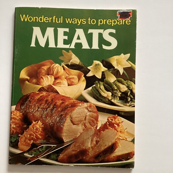 A Bundle of 7 Vintage Cook Books Cooking Baking Illustrated Collectable Recipes - Picture 10 of 16